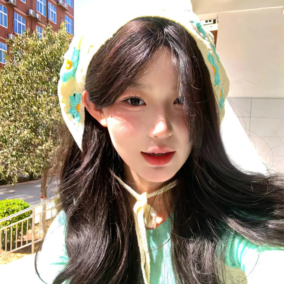 驼背人与舞女