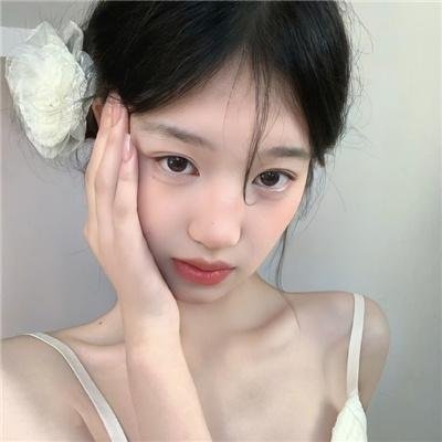 三条黑暗的街道